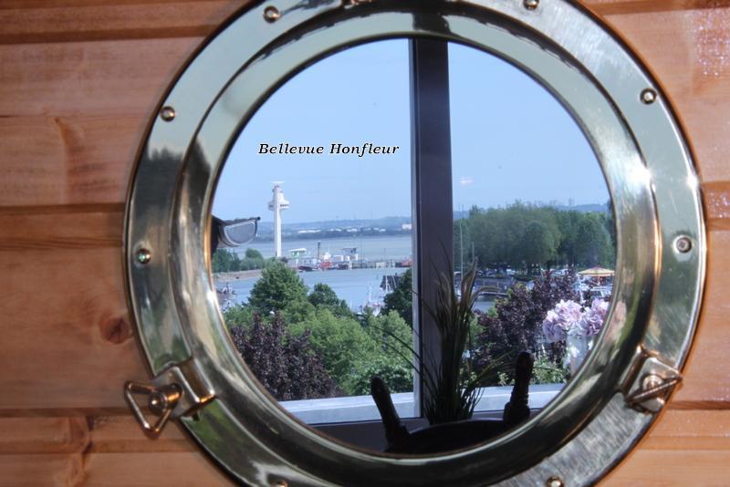 옹플뢰르 Le Bellevue - Beautiful Sea View 아파트 외부 사진